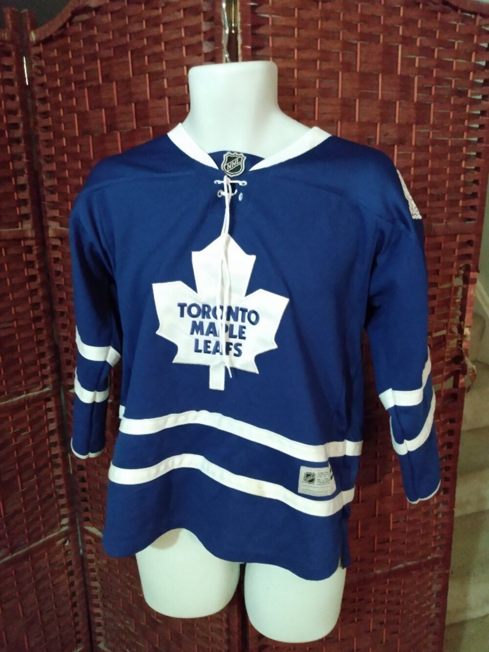 Reebok Morgan Rielly Toronto Maple Leafs Hockey Jersey youth L/XL NHL